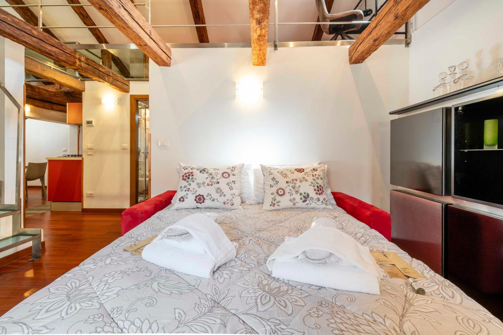 Glass House - Loft 2 Minutes To Rialto Bridge & View Venezia Esterno foto